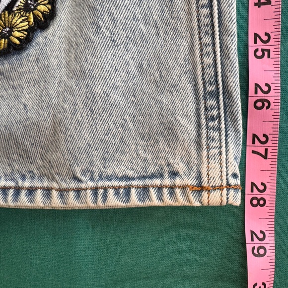 VOLCOM GMJ BF Womens Light Blue Button Fly Jeans With Decorative Patches Size 28 - Picture 10 of 10